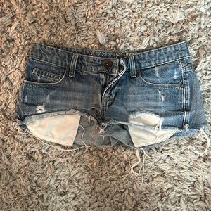 Shorts that are cute as hell & makes ya booty pop